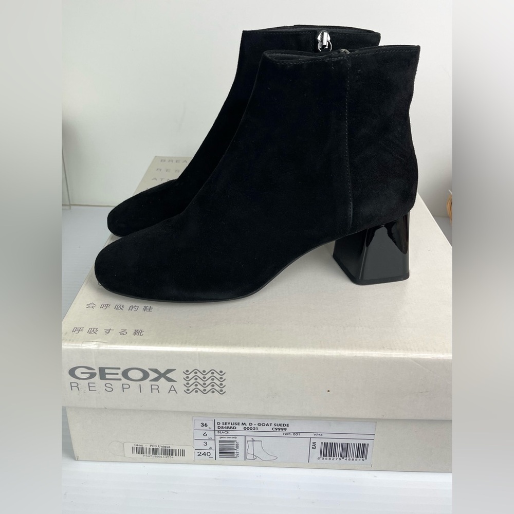 NIB Geox Respira Seylise Suede Black Ankle Boots Block Heel 2” Zip Up Sz 6 Italy